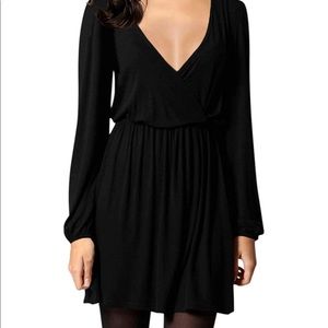 Leading Star Black Longsleeved Dress